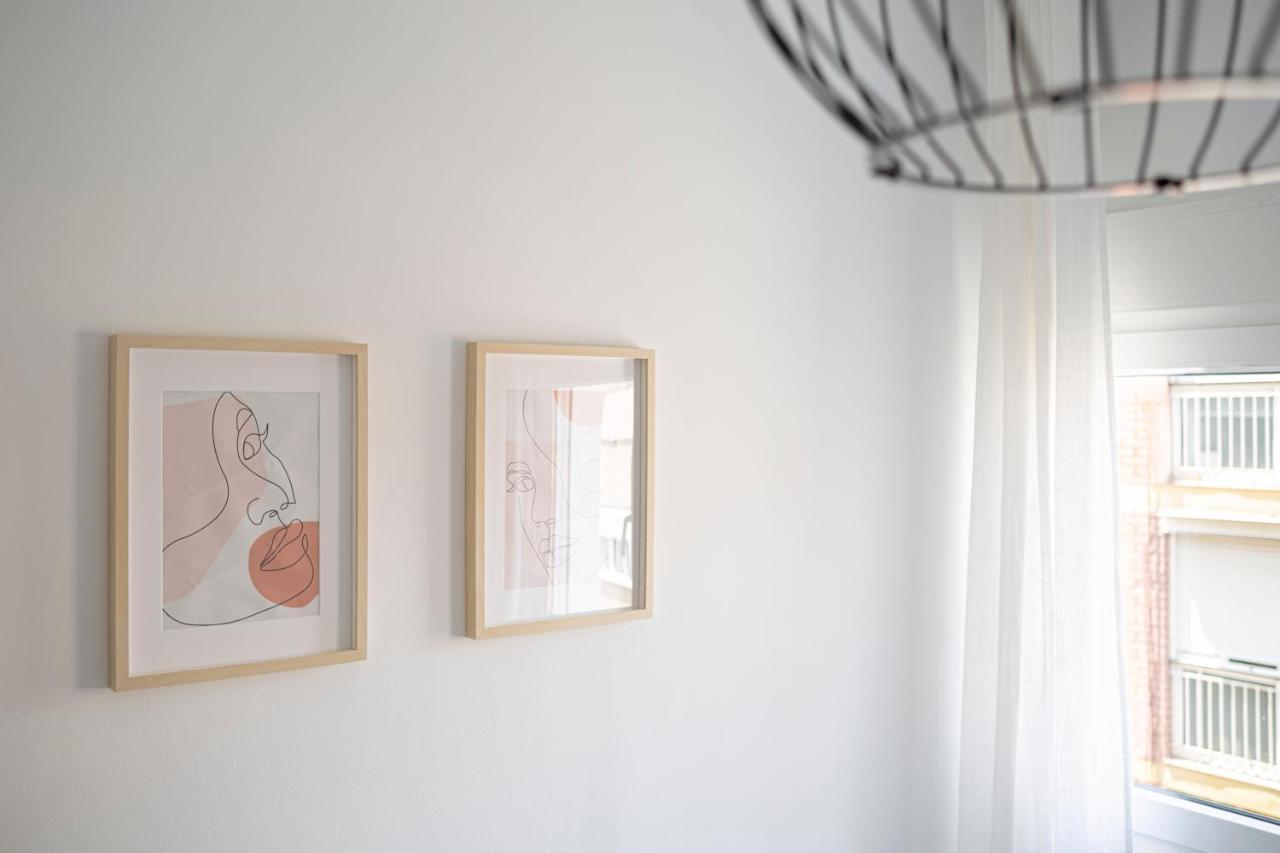 Apartment Beach Picasso Sant Adria de Besos Exterior photo