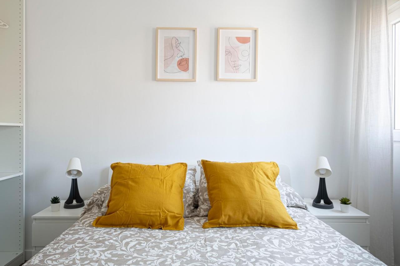 Apartment Beach Picasso Sant Adria de Besos Exterior photo