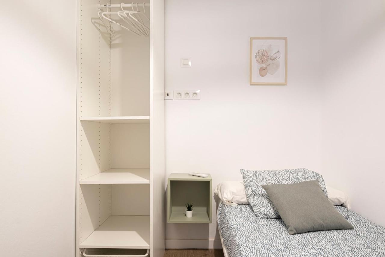Apartment Beach Picasso Sant Adria de Besos Exterior photo